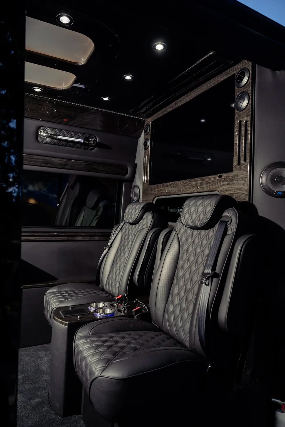 MIOR Sprinter interior detail 1