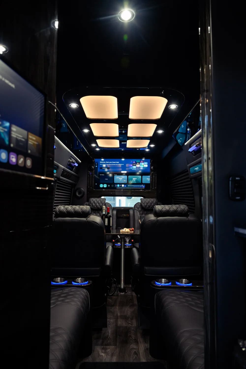 MIOR Sprinter interior detail 22