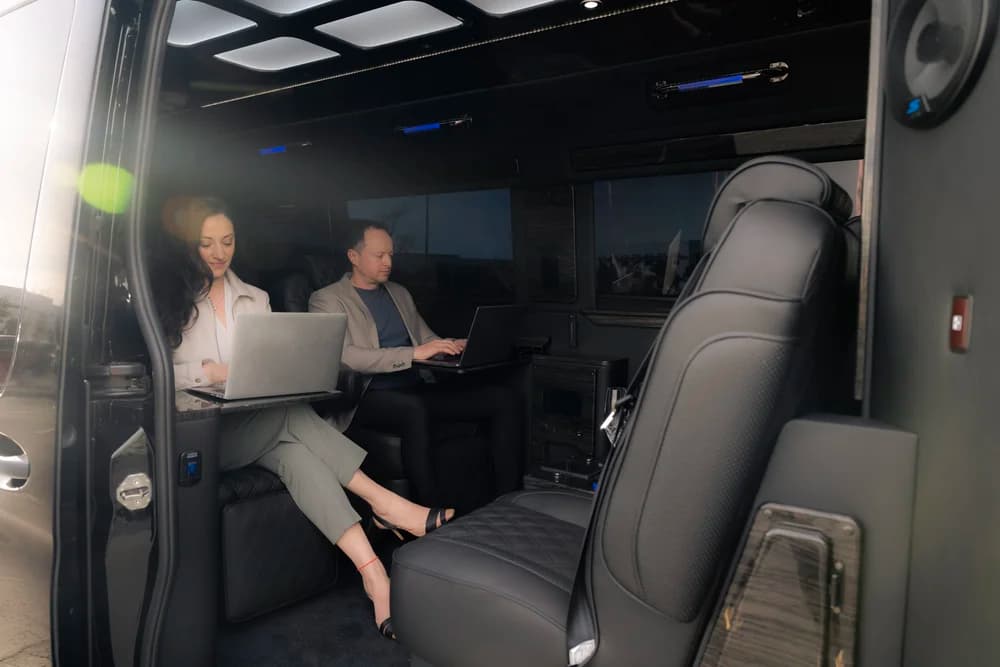MIOR Sprinter interior detail 36