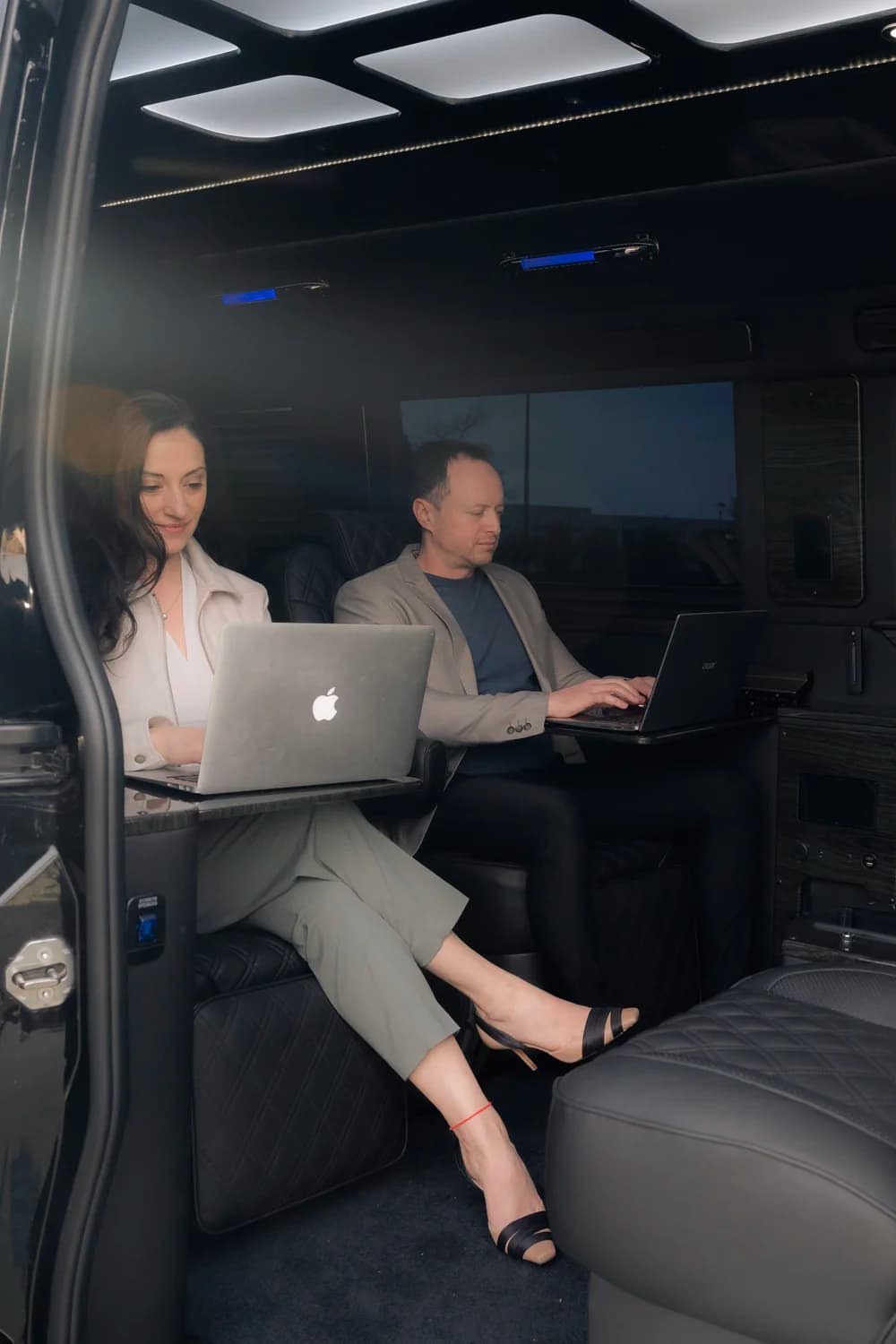 MIOR Sprinter interior detail 37