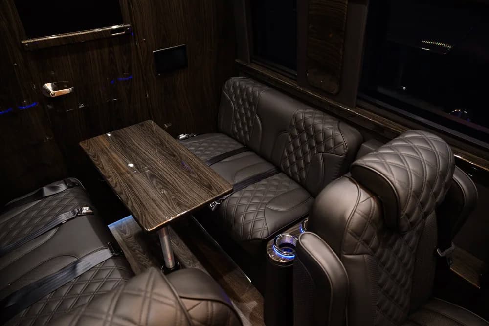 MIOR Sprinter interior detail 70