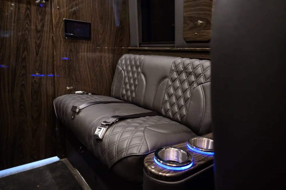 MIOR Sprinter interior detail 86